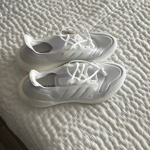 Ultra boost 22 new white